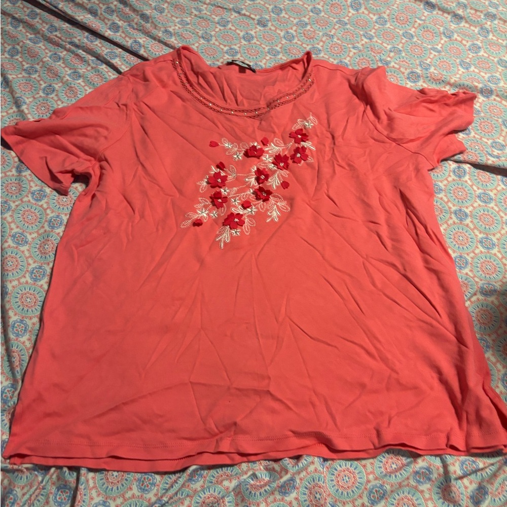 Elegant Coral Embroidered Short Sleeve Top